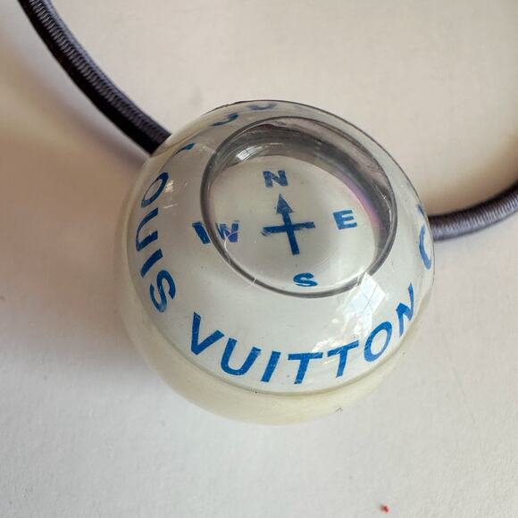 Louis Vuitton Cup 2000 Compass Necklace -Blue - Picture 9 of 13